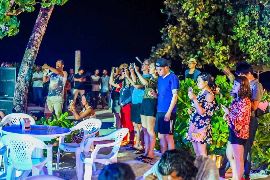 Salt Beach Hotel Maafushi Eksteriør billede