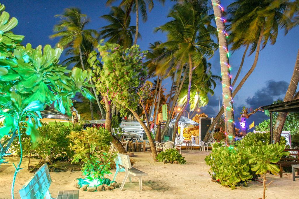 Salt Beach Hotel Maafushi Eksteriør billede